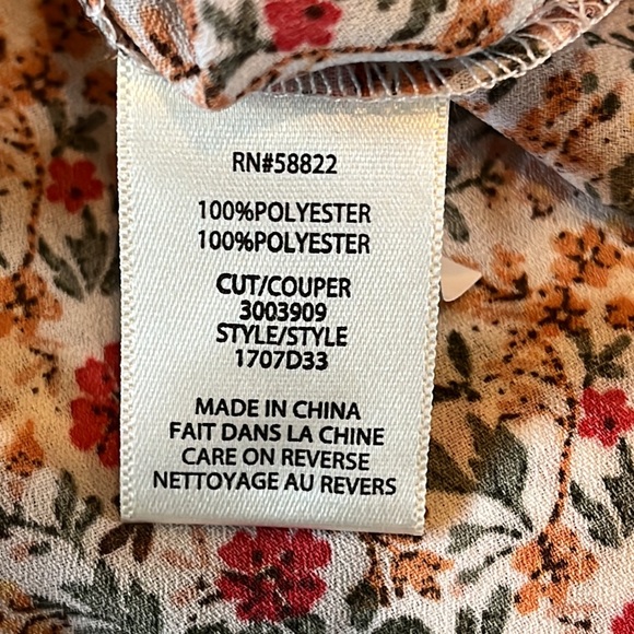 Max Studio Women’s Fall Floral Half Button Georgette Blouse size Medium - Picture 10 of 10